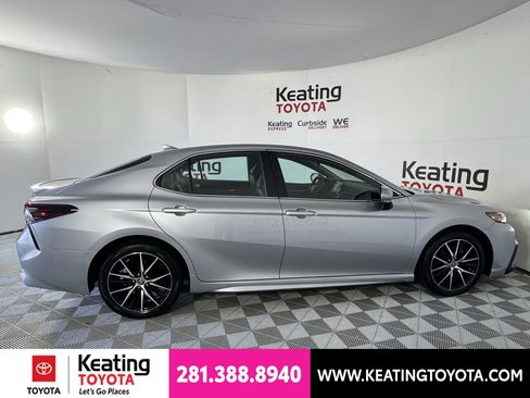 Certified 2024 Toyota Camry SE FWD image 5