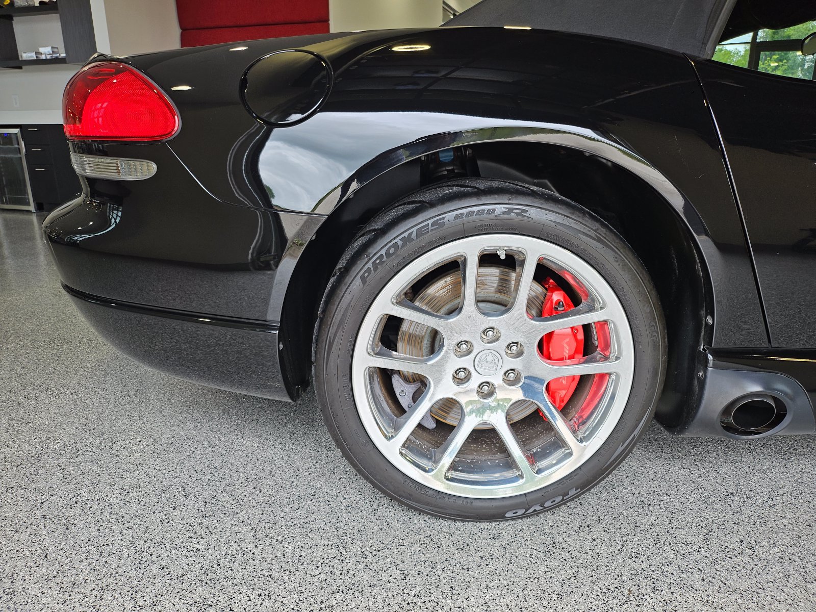 Used 2005 Dodge Viper SRT-10 RWD image 21