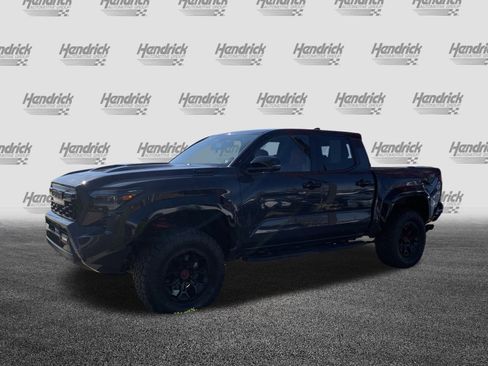 Used 2025 Toyota Tacoma TRD Pro image 5