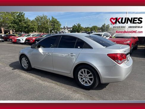 Used 2012 Chevrolet Cruze LS FWD image 10
