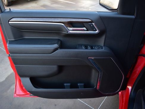 Used 2024 GMC Sierra 1500 Elevation image 16