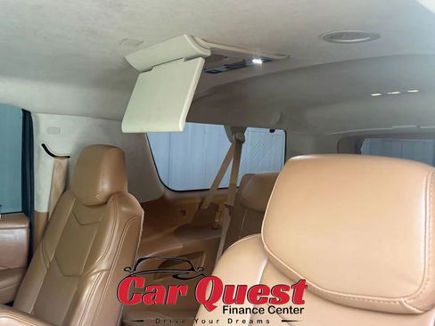 Used 2015 Cadillac Escalade ESV Platinum image 16