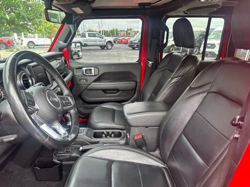 Used 2021 Jeep Wrangler Unlimited Sahara AWD/4WD image 17