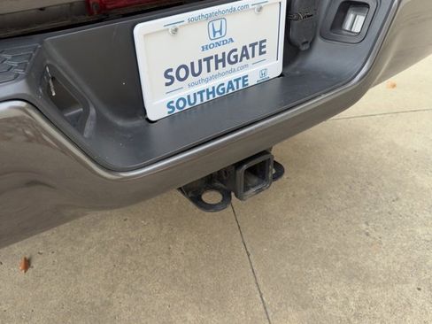 Used 2017 RAM 3500 Tradesman w/ Power & Remote Entry Group image 16