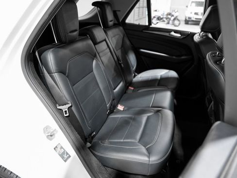 Used 2015 Mercedes-Benz ML 350 4MATIC image 33