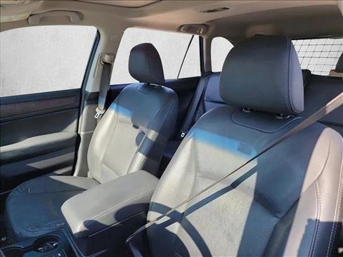 Used 2016 Subaru Outback 2.5i Limited image 12