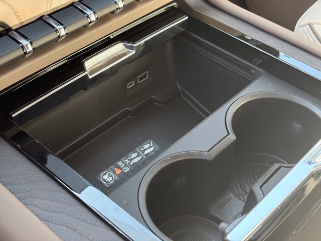New 2026 GMC Yukon Denali w/ Denali Reserve Package RWD image 30