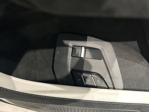 Used 2024 Lamborghini Urus Performante AWD/4WD image 13
