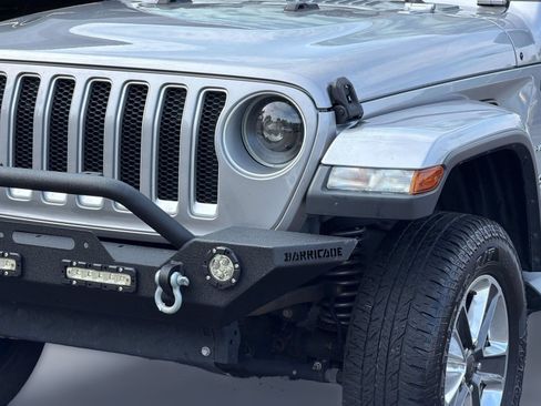 Used 2020 Jeep Wrangler Unlimited Sahara AWD/4WD image 12