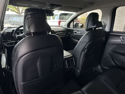 Used 2024 Kia Sportage EX FWD image 23