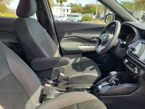 Used 2020 Nissan Kicks SV image 33
