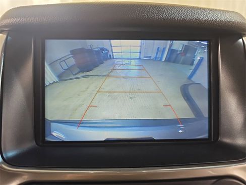 Used 2019 Chevrolet Suburban LT image 28