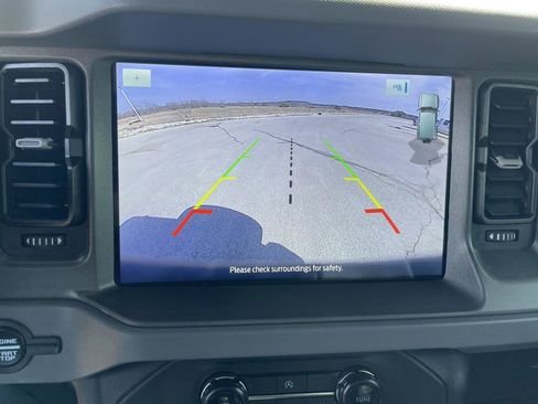 Used 2024 Ford Bronco Big Bend image 16