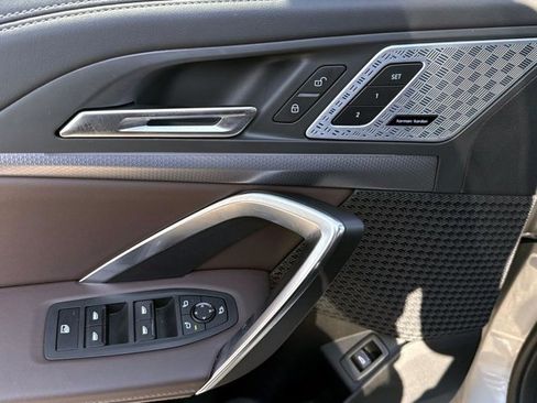 Used 2025 BMW X1 M35i w/ Shadowloine Package image 19