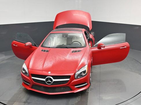 Used 2013 Mercedes-Benz SL 550 image 39