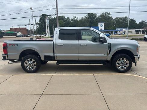 Certified 2023 Ford F250 Lariat w/ Chrome Package AWD/4WD image 4