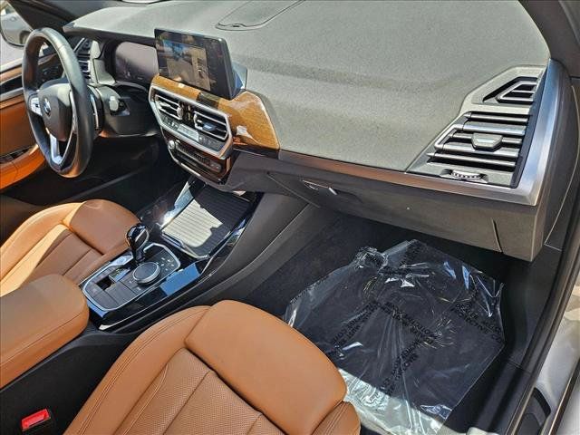 Used 2024 BMW X3 sDrive30i w/ Convenience Package RWD image 21