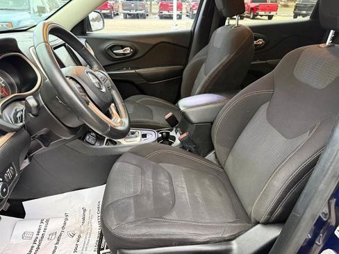 Used 2016 Jeep Cherokee Latitude image 16