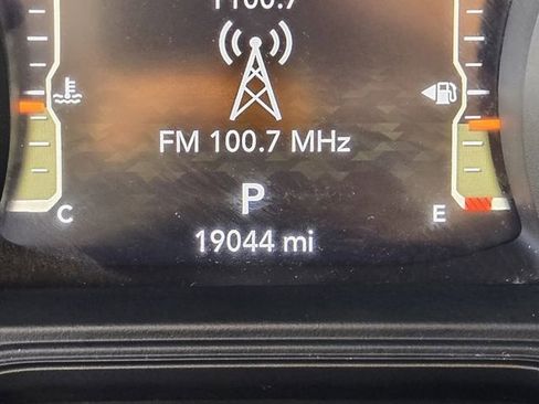 Used 2024 Jeep Wrangler Sport S image 21