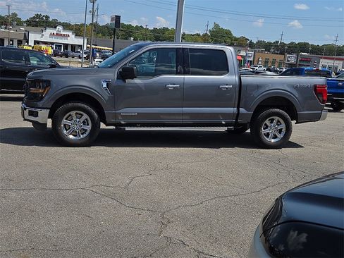 Used 2024 Ford F150 XLT w/ Mobile Office Package image 3