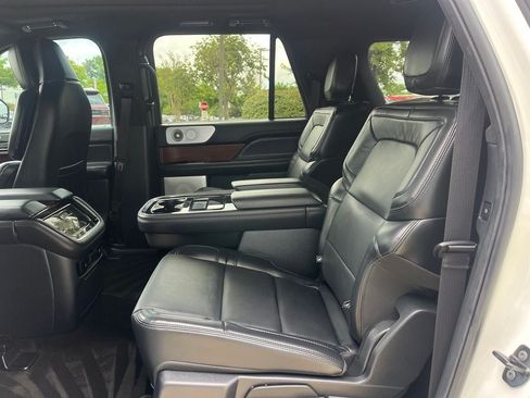 Certified 2024 Lincoln Navigator L Reserve AWD/4WD image 13