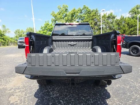 New 2026 Chevrolet Silverado 2500 ZR2 w/ LPO, Dark Essentials Package AWD/4WD image 16