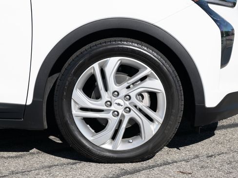 Used 2022 Chevrolet Bolt LT image 10