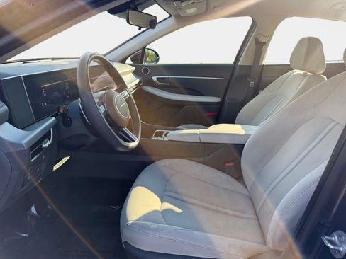 Used 2025 Hyundai Sonata SEL FWD image 9