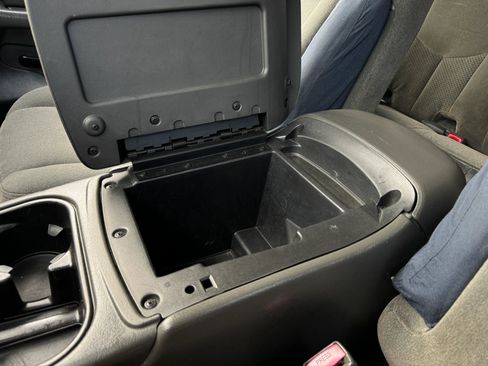 Used 2005 Chevrolet Silverado 2500 LS RWD image 21