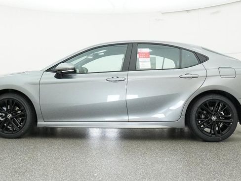 New 2026 Toyota Camry SE FWD image 13