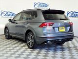 Used 2019 Volkswagen Tiguan SE image 2