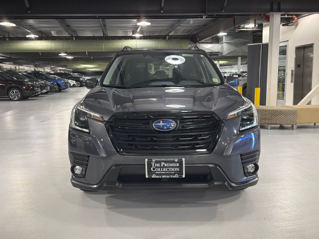 Used 2024 Subaru Forester Premium AWD/4WD image 2
