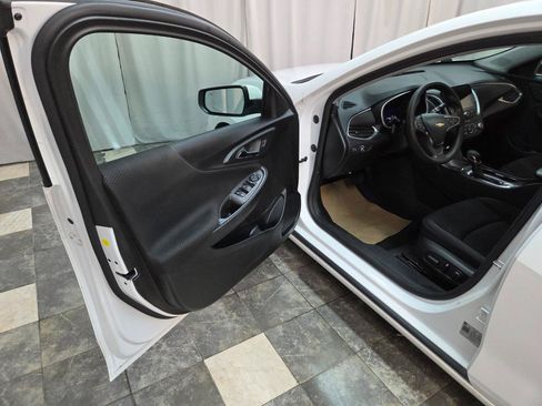 Used 2023 Chevrolet Malibu LS w/ Driver Confidence Package FWD image 11
