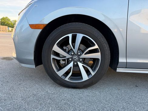 Used 2024 Honda Odyssey Touring image 7