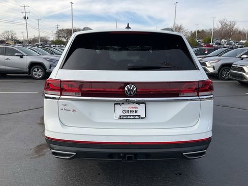 Used 2024 Volkswagen Atlas SE image 19