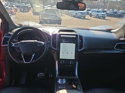 Used 2024 Ford Edge ST-Line w/ Class II Trailer Tow Package image 7