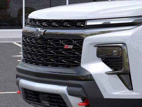 New 2026 Chevrolet Traverse Z71 w/ Enhanced Driving Package image 13