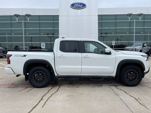 Used 2022 Nissan Frontier Pro-X w/ Pro-X Premium Package image 6