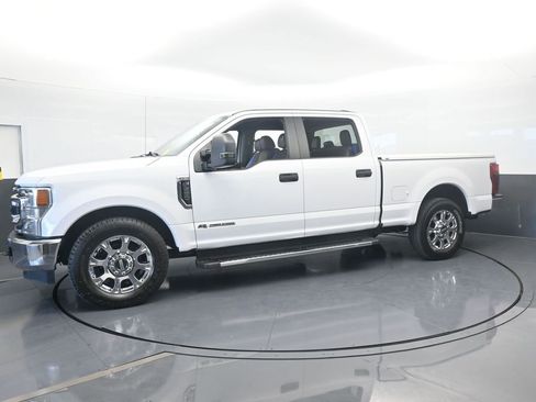 Used 2020 Ford F250 XL w/ STX Appearance Package image 2