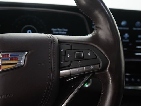 Used 2022 Cadillac Escalade Sport Platinum w/ Heavy-Duty Trailer Package AWD/4WD image 32