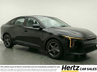 Used 2025 Kia K4 LXS video 1
