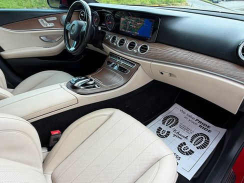 Used 2018 Mercedes-Benz E 300 image 12