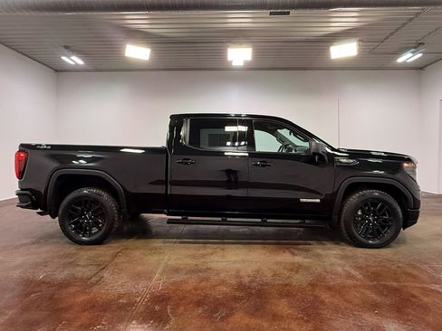 Used 2023 GMC Sierra 1500 Elevation w/ Preferred Package image 21