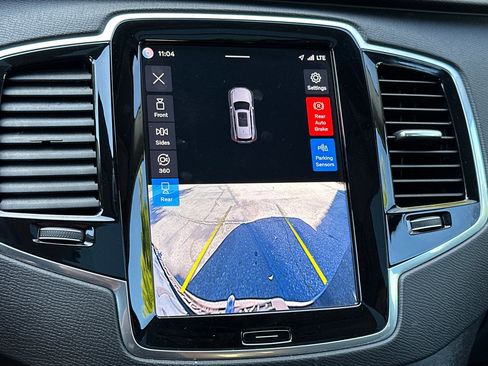 Certified 2023 Volvo XC90 B6 Plus image 23