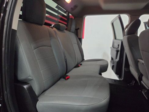 Used 2017 RAM 2500 Tradesman w/ Chrome Appearance Group AWD/4WD image 72