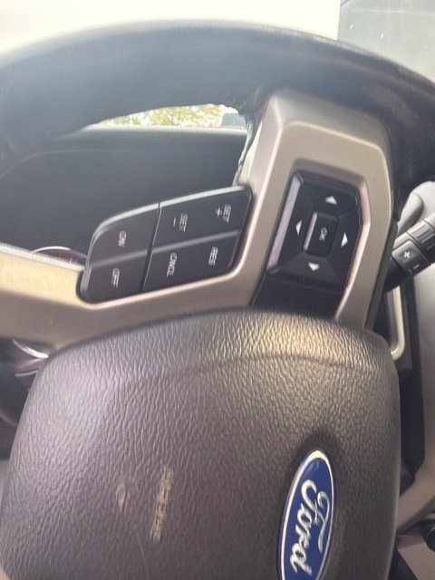 Used 2020 Ford F350 Lariat w/ Lariat Ultimate Package AWD/4WD image 24