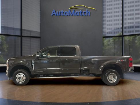Used 2024 Ford F350 Lariat image 7