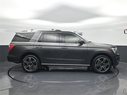 Used 2020 Ford Expedition Limited w/ Special Edition Package image 6