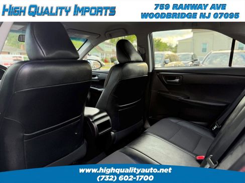 Used 2017 Toyota Camry SE FWD image 39