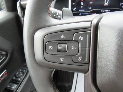 Used 2024 GMC Sierra 1500 AT4 w/ Technology Package AWD/4WD image 21